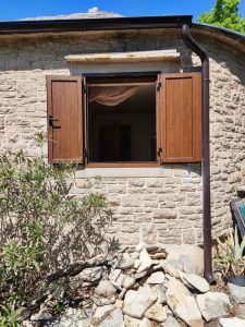 Pulamont PVC i ALU stolarija_Škure_Boja drva_Otvorena krila